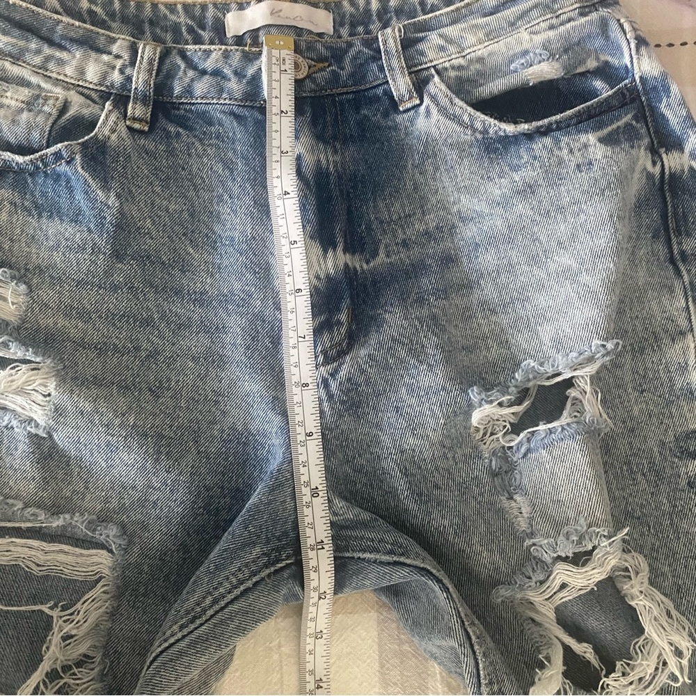 KanCan Collie High Rise Mom Jeans Distressed Blue Jeans size 9/28 - Picture 12 of 15